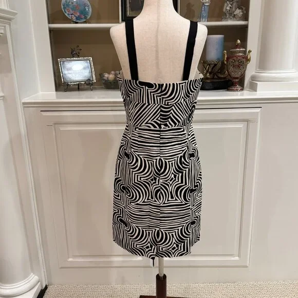 🖤🤍 Trina Turk Los Angeles Black & White Geometric Print Bodycon Dress – Size 8 - Picture 6 of 12